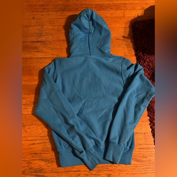 Light blue sweatshirt - Picture 3 of 3